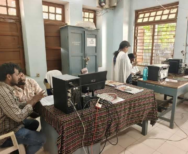 కోటవురట్లలో రిజర్వేషన్లపై కసరత్తు - Udayam