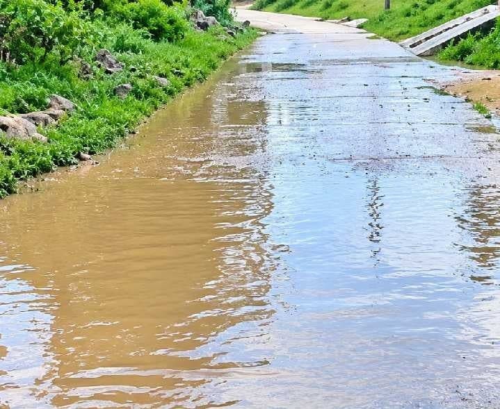 దామెరలో అధ్వానంగా అంతర్గత రోడ్లు - Udayam