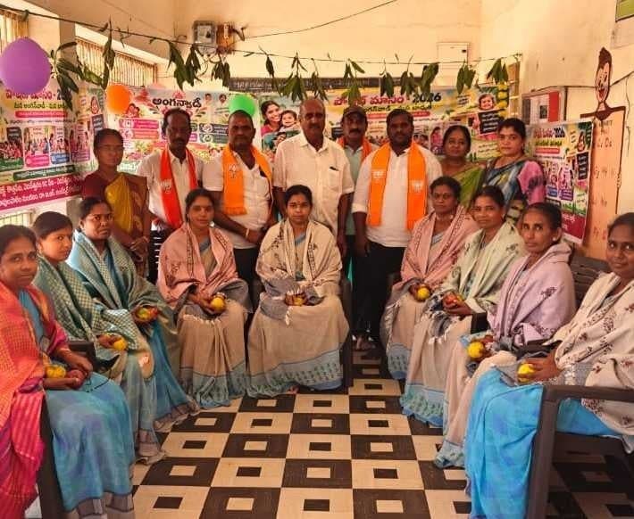 వేదిరేశ్వరంలో ఘనంగా అంగన్వాడీ ఉత్సవం - Udayam