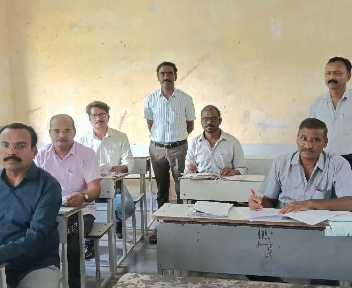బుగ్గారంలో 9వ తరగతి మూల్యాంకనం - Udayam