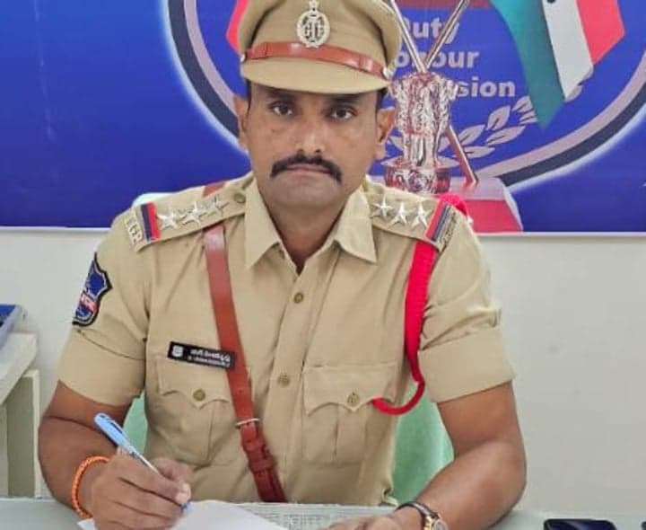 డీజేలపై కఠిన ఆంక్షలు - Udayam