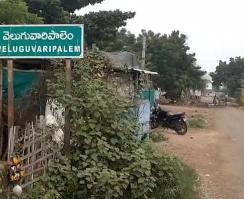 తాళ్లూరులో మురికినీటితో ప్రధాన రహదారి - Udayam
