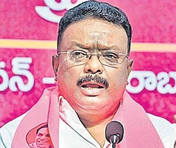 రేవంత్ రెడ్డిపై క్రిమినల్ కేసులు నమోదు చేయాలి - Udayam Digital