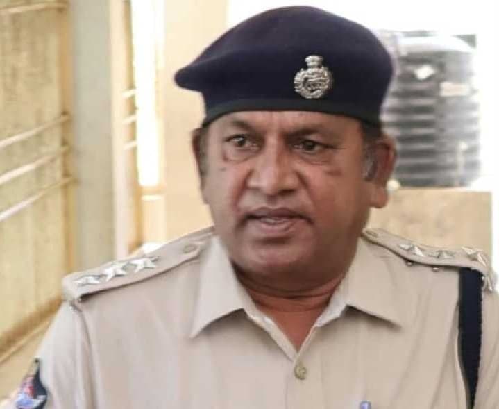 నామినేషన్ ర్యాలీలకు అనుమతి తప్పనిసరి - Udayam