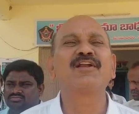 శావల్యాపురంలో smc ఎన్నికల వేళ దాడి - Udayam