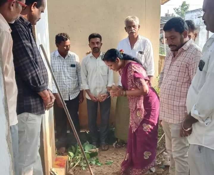 పడమటి నర్సాపురంలో కొత్త జీపీ భవన నిర్మాణం ప్రారంభం - Udayam