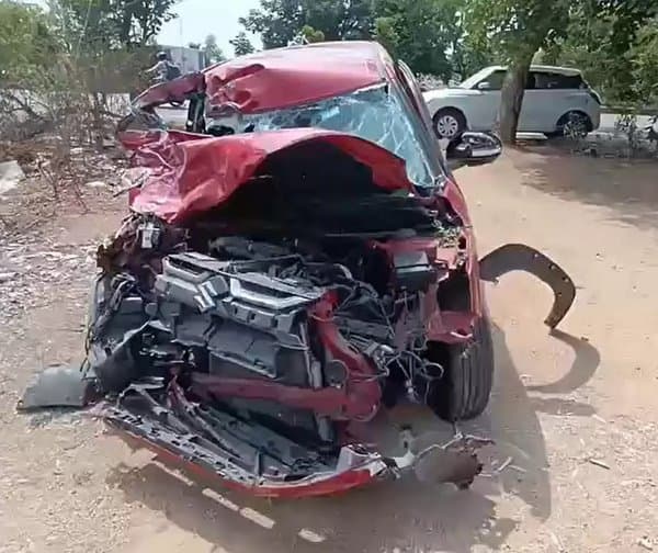 మేడ్చల్లో ఘోర రోడ్డు ప్రమాదం - Udayam Digital