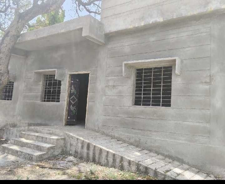 నిధుల కొరతతో నిలిచిన ఆరోగ్య ఉపకేంద్రం - Udayam
