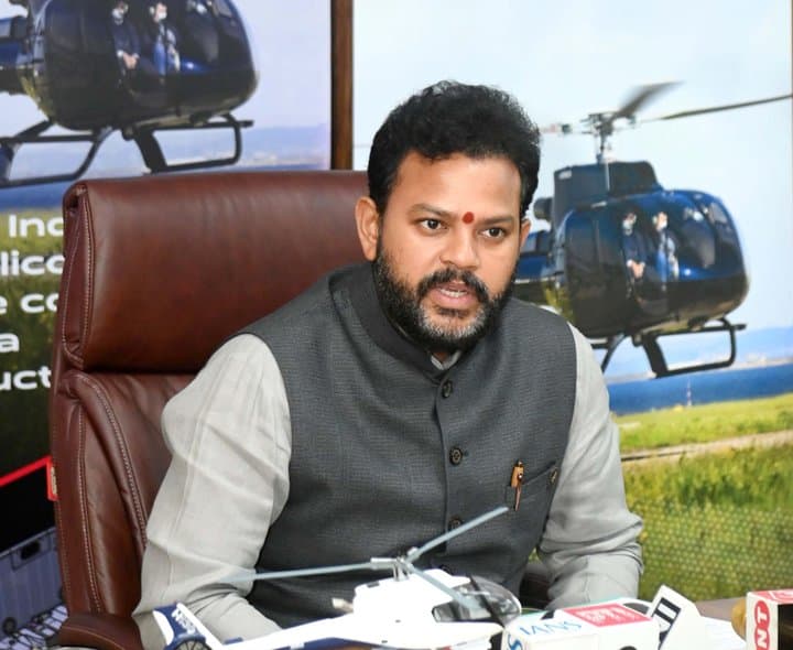 విమాన ఇంధనంలో ఇథనాల్ కలపం: మంత్రి - Udayam Digital