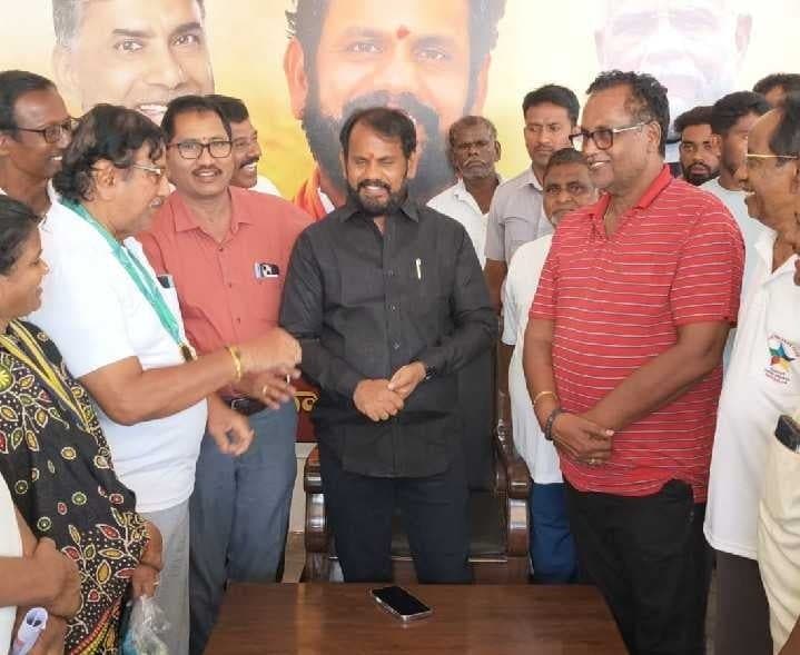 స్వచ్ఛభారత్కు వాకర్స్ కృషి కీలకం - Udayam