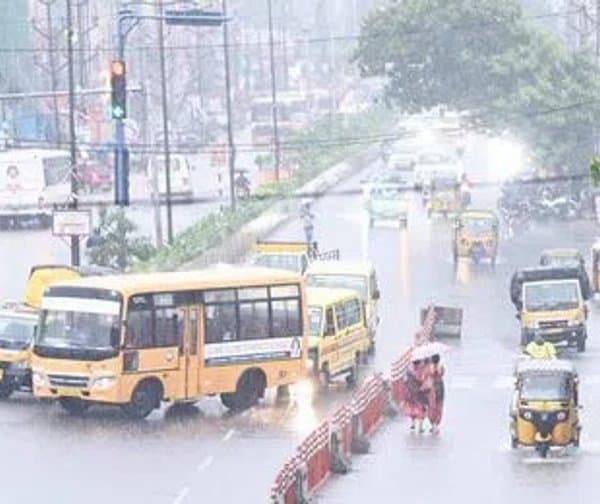 తెలంగాణలో రాబోయే 3 రోజులు భారీ వర్ష సూచన