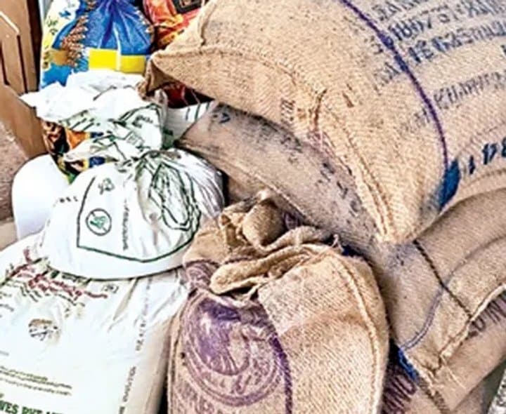 రాయితీ బియ్యం అక్రమ రవాణా జోరు - Udayam