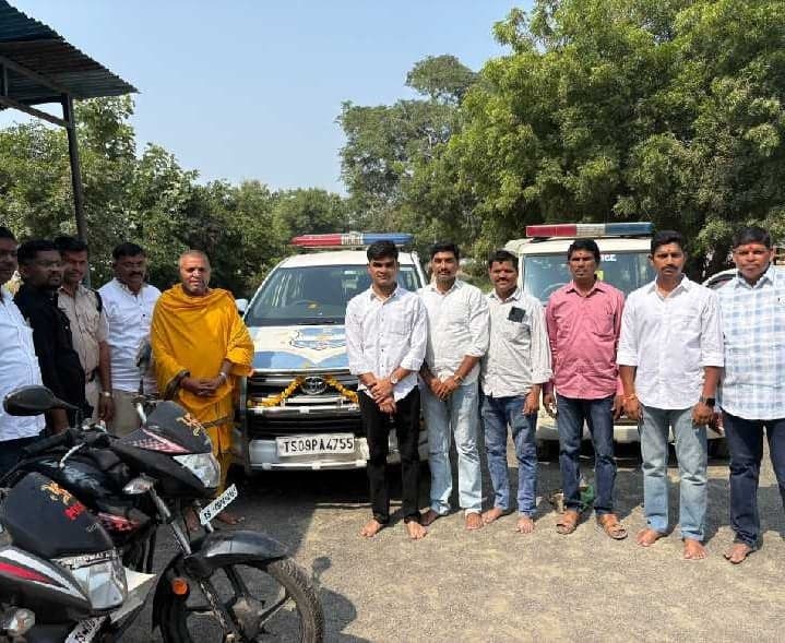 తానూర్ పోలీస్స్టేషన్లో ఆయుధపూజ - Udayam