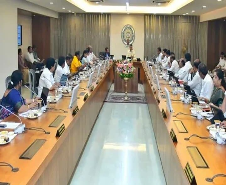 3వేల ఉద్యోగాల భర్తీకి కేబినెట్ గ్రీన్ సిగ్నల్ - Udayam Digital