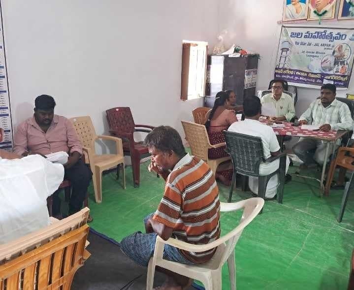 తిమ్మాయిపల్లిలో ఓటర్ల జాబితాపై విచారణ - Udayam