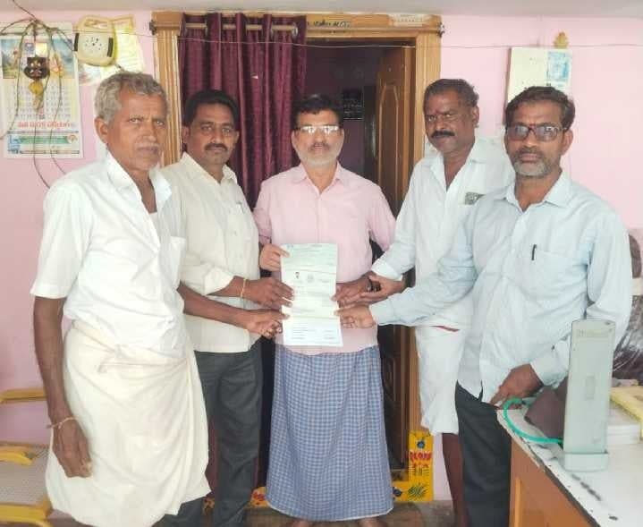 జాగీర్పల్లిలో CMRF చెక్కుల పంపిణీ - Udayam