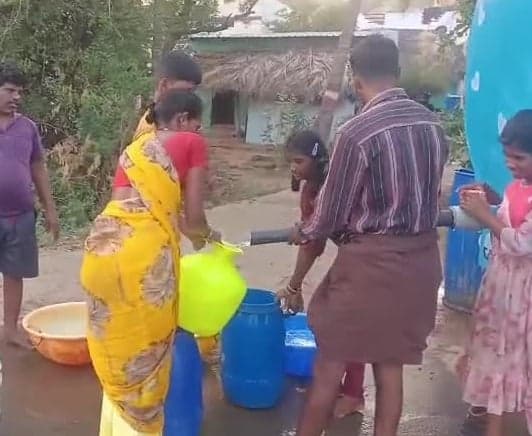 గుమ్మగట్ట మండలంలో తాగునీటి కష్టాలు - Udayam