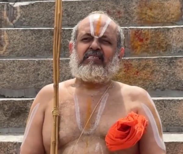 శ్రీవారిని దర్శించుకున్న శ్రీరంగం పీఠాధిపతి - Udayam Digital