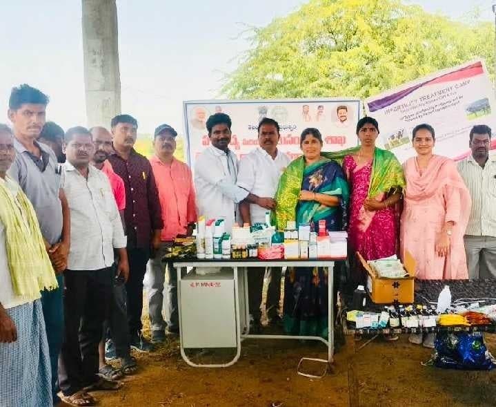 గర్భకోశ వ్యాధుల నివారణపై రైతులకు అవగాహన - Udayam