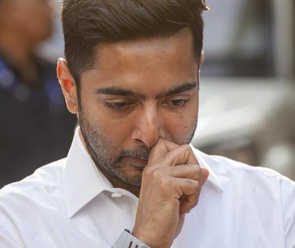 సీఐడీ ఎదుట హాజరుకావాలని అభిషేక్ బెనర్జీకి హైకోర్టు ఆదేశం - Udayam Digital