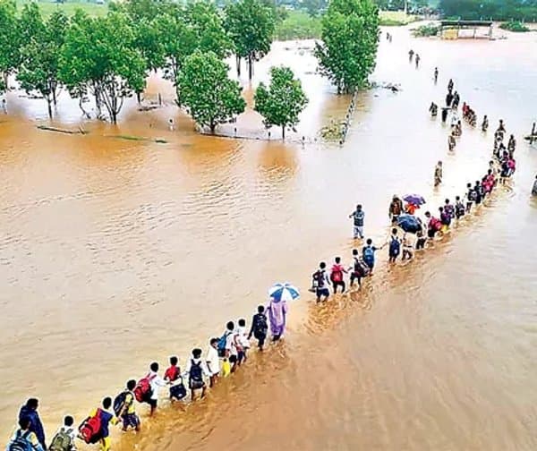 వరద ముంపులోనే గిరిజన గురుకులం - Udayam Digital