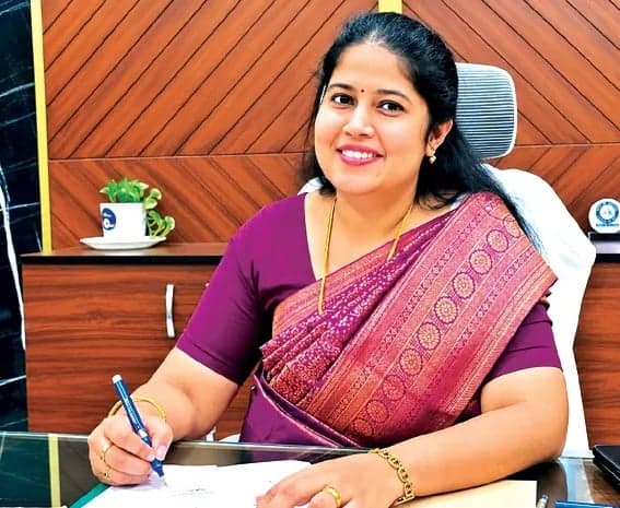 వేలూరు కొత్త కమిషనర్ - Udayam