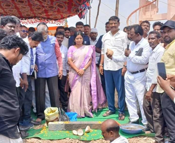గోగులదిన్నెలో చర్చి నిర్మాణ పనులకు శ్రీకారం - Udayam