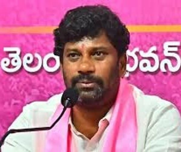 బిఆర్ఎస్ మాజీ ఎమ్మెల్యే బాల్క సుమన్ అరెస్ట్ - Udayam Digital