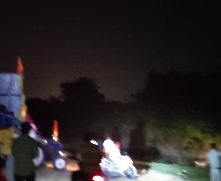 గోలేటిలో నిమజ్జనానికి విద్యుత్ కష్టాలు - Udayam