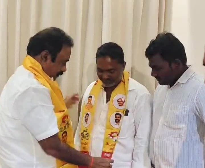 కావలిలో టీడీపీలోకి వైసీపీ నేత చేరిక - Udayam