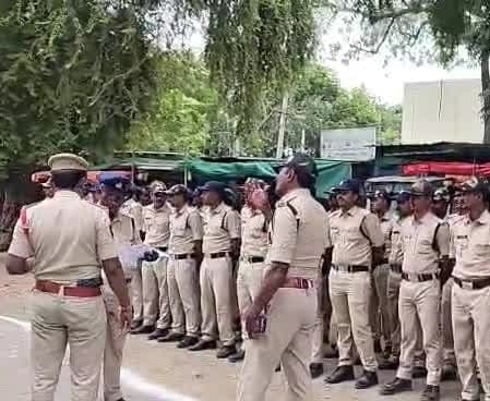 ఆళ్లగడ్డలో ఉద్రిక్తత.. భారీ బందోబస్తు - Udayam