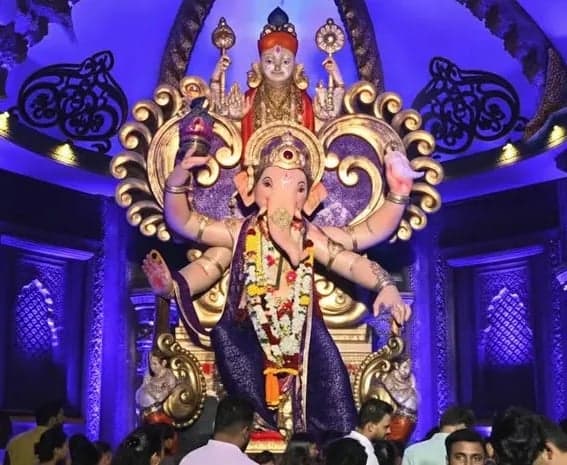నీటి అడుగున ద్వారకా నగరం - Udayam