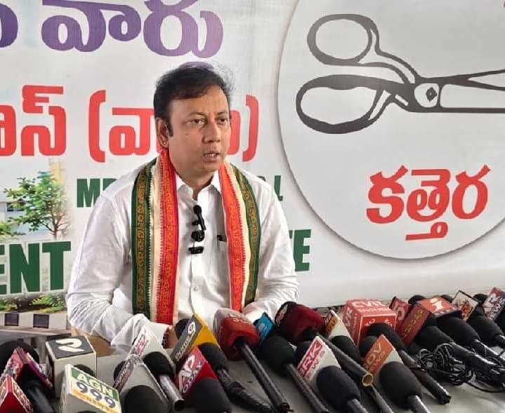 టికెట్పై అసంతృప్తి.. స్వతంత్రంగా పోటీ! - Udayam