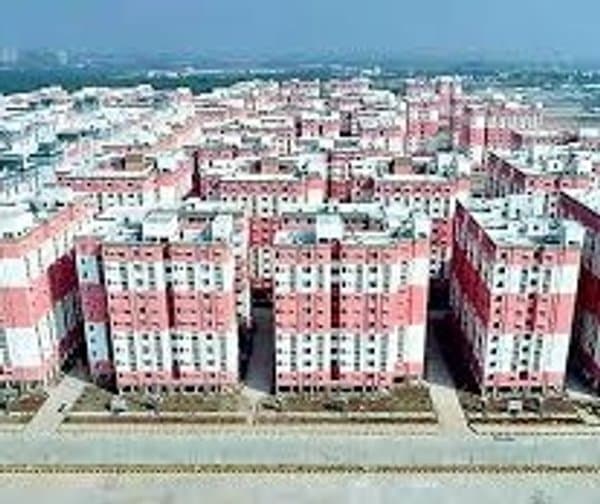 డబుల్ బెడ్రూమ్ ఇళ్లలో అక్రమాలు