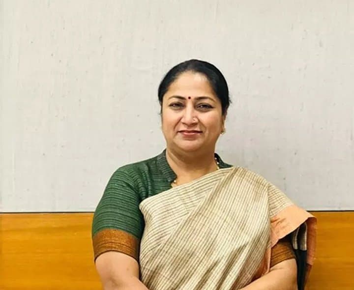 ఢిల్లీని క్రీడా రాజధానిగా తీర్చిదిద్దుతాం: సీఎం - Udayam Digital