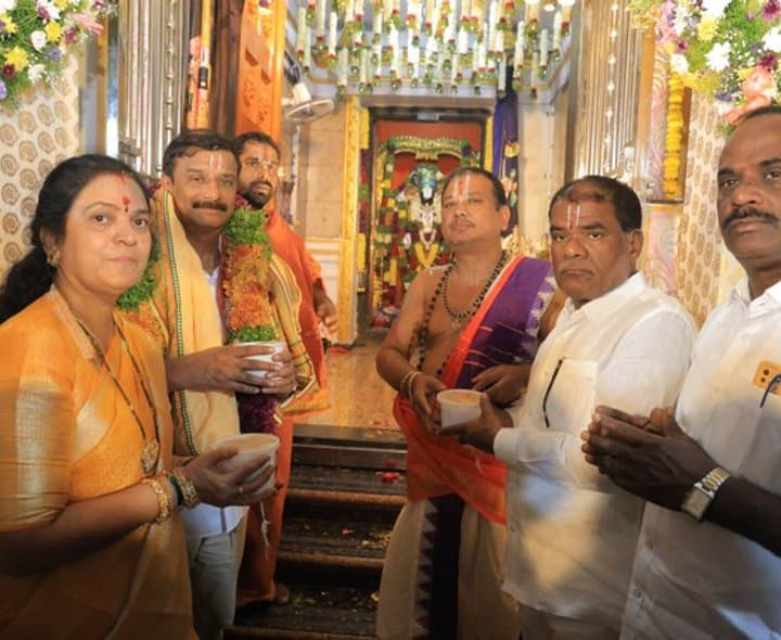 బాలాజీ ఆలయంలో ఎమ్మెల్యే పూజలు - gallery image 2