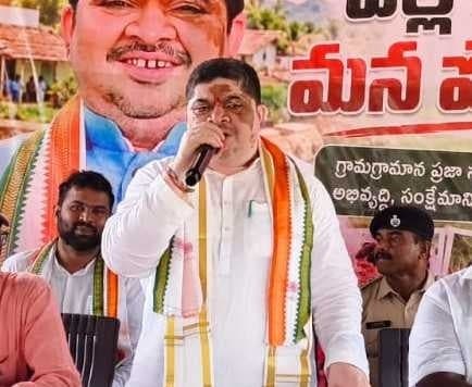 700 ఏళ్ల ఆలయ అభివృద్ధికి చర్యలు: మంత్రి - Udayam