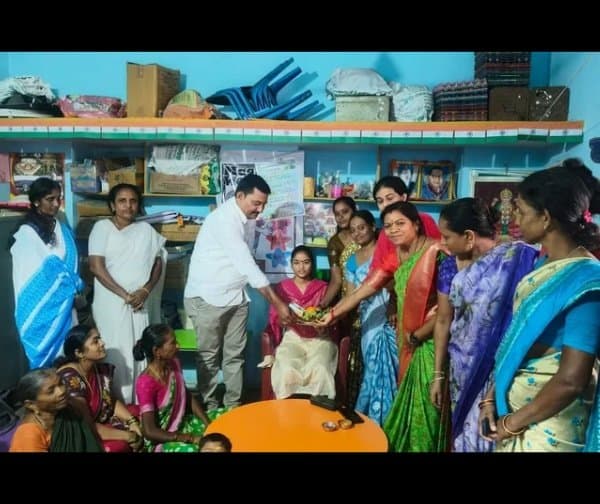 అంగన్వాడిలో సీమంతాలు, అన్నప్రాసన వేడుకలు - Udayam Digital
