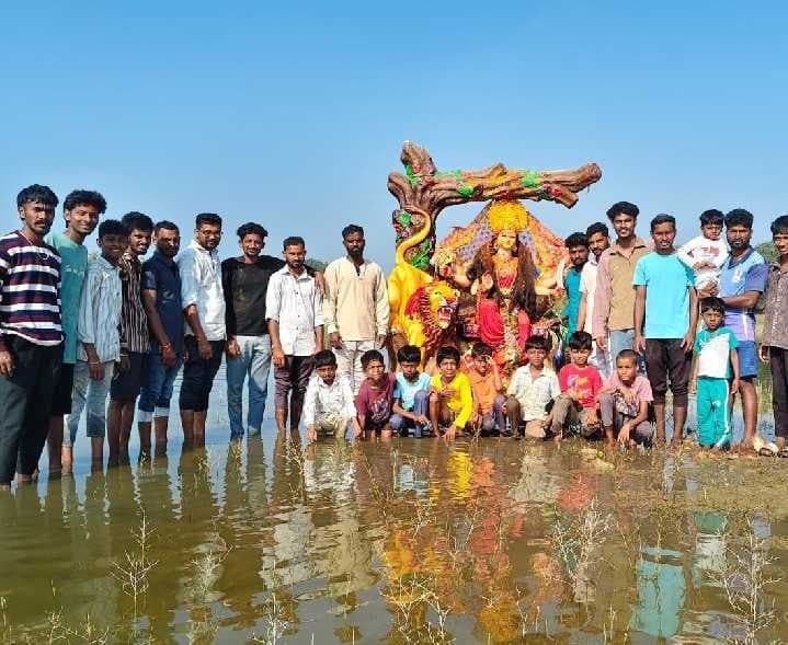 ఎల్లమ్మ జాలులో ఘనంగా అమ్మవారి నిమజ్జనం - Udayam