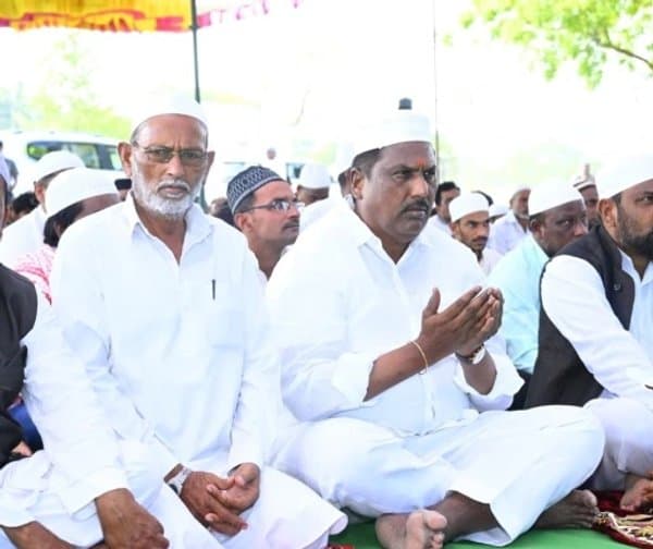 ముస్లింల సంక్షేమానికి కట్టుబడి ఉన్నాం: మంత్రి లక్ష్మణ్కుమార్