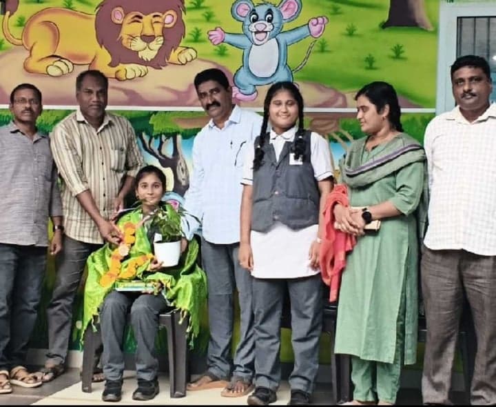 టైక్వాండో విజేత లాహితీ తేజకు సన్మానం - Udayam