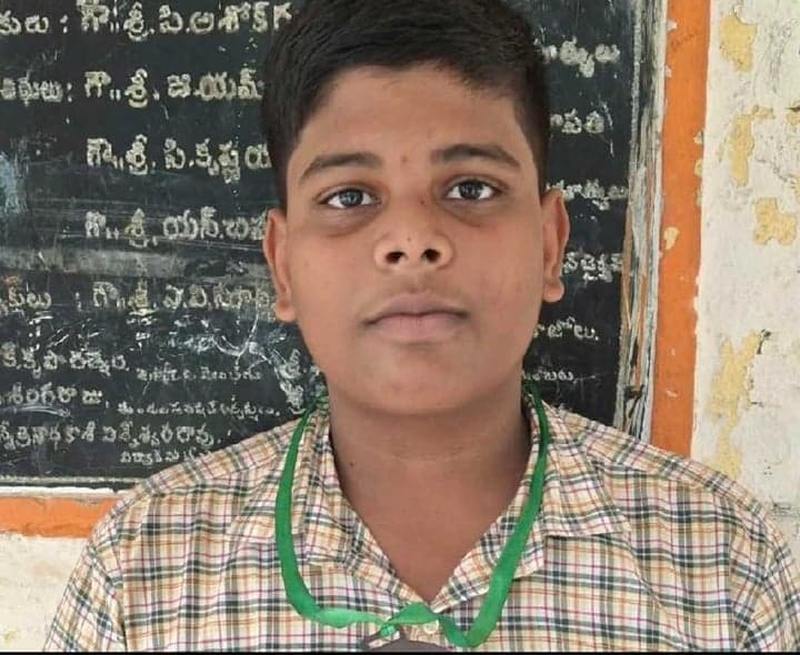 రాష్ట్ర స్థాయి రెజ్లింగ్లో కాంస్య పతకం - Udayam