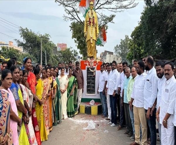 పెండెం కట్టయ్య సేవలు చిరస్మరణీయం - Udayam