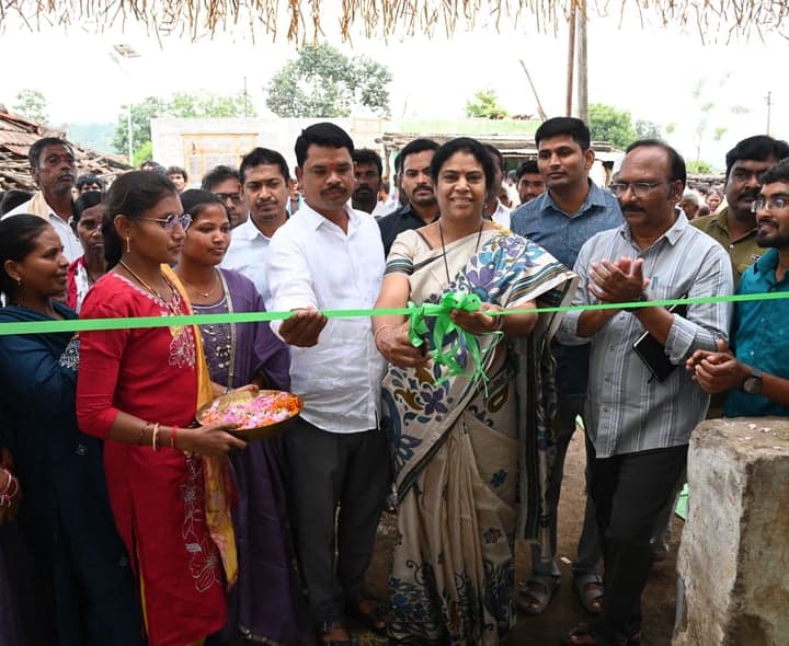 కొలంగూడలో ఆరోగ్య పరీక్షల శిబిరం ప్రారంభం - gallery image 2
