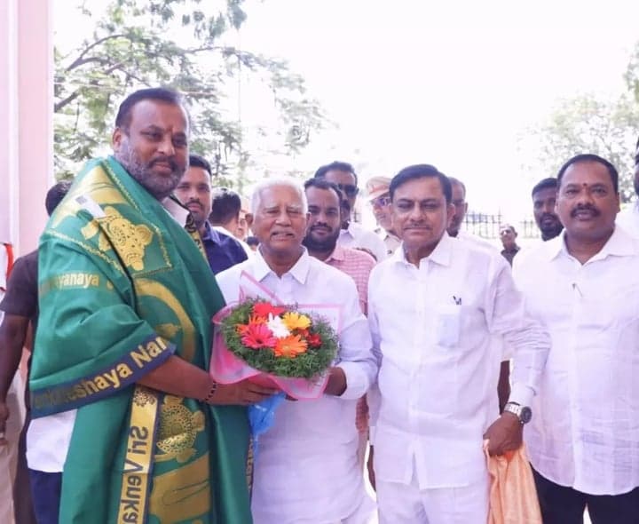 ప్రొద్దుటూరులో మంత్రి రాంప్రసాద్ రెడ్డికి ఘన స్వాగతం - Udayam
