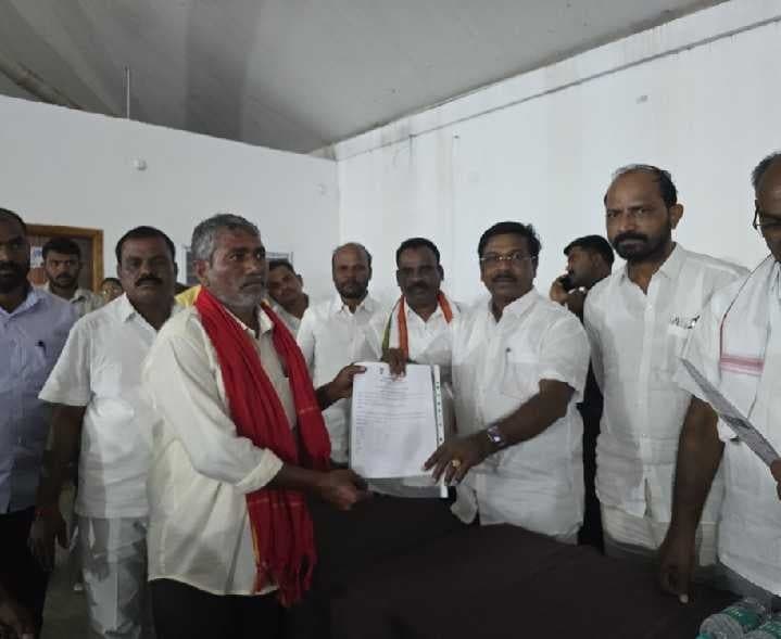 అచ్చంపేటలో ఇందిరమ్మ ఇళ్ల ప్రొసీడింగ్స్ పంపిణీ - Udayam