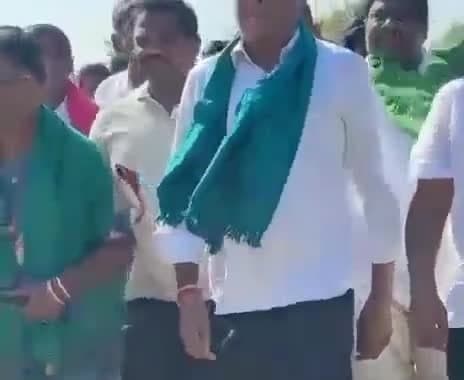 ఎండిన పంటల పరిశీలనకు బీరం పాదయాత్ర - Udayam