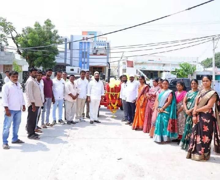 రైతులకు యంత్రాలు అద్దెకు అందించాలి - Udayam