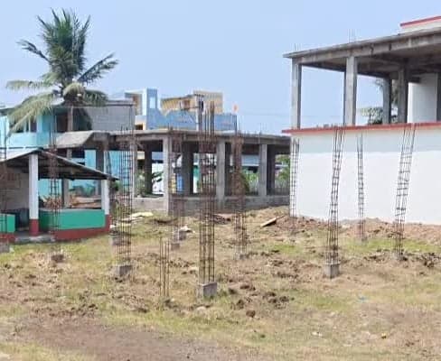 కొక్కిలిగడ్డలో పిల్లర్లకే RBK భవనం - Udayam