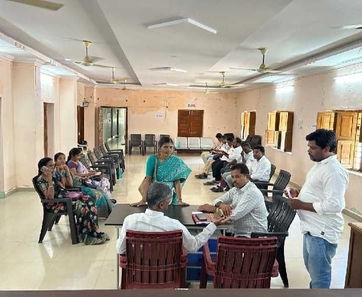 ఆత్మకూరు ప్రజావాణికి మూడు ఫిర్యాదులు - Udayam